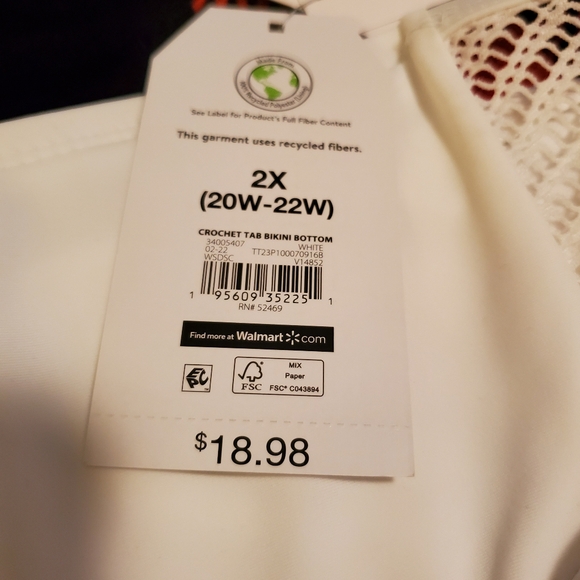 Time and Tru White two piece bathing suit. 2x bottoms/ 3x top.   NWT. - Picture 5 of 12